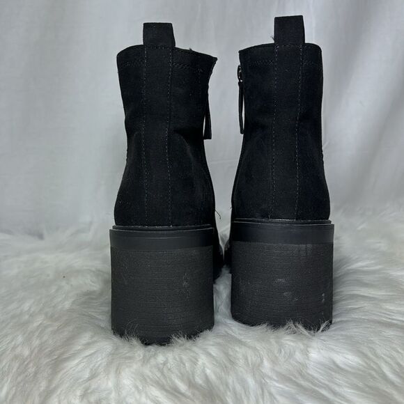 Torrid NWOT Faux Suede Black Wedge Side Zip Booties Extra Wide Width Sz 7.5 - Picture 3 of 6